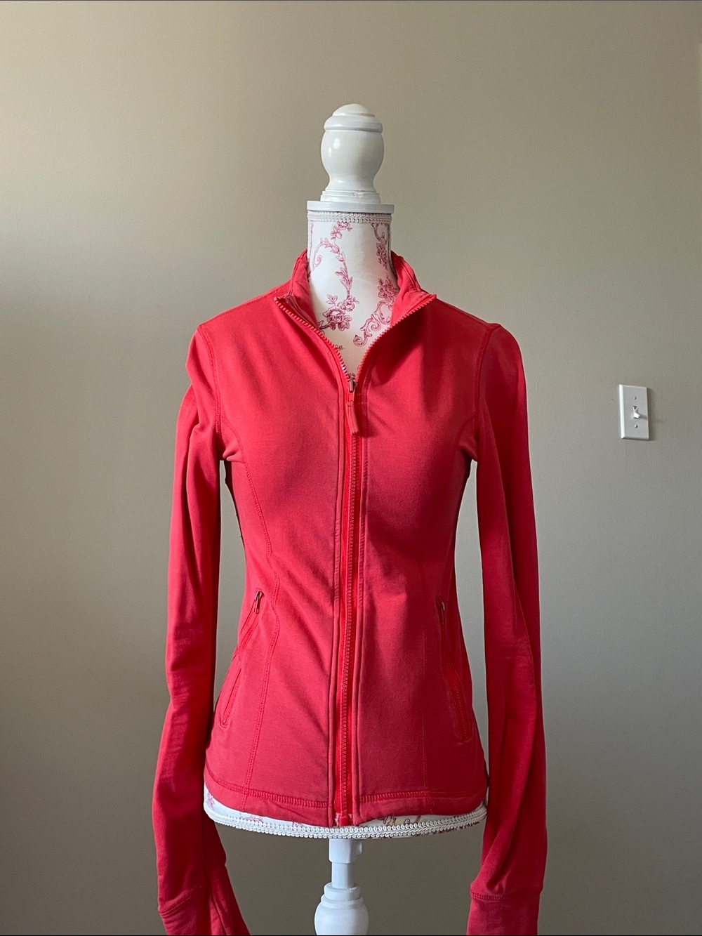 Women's Seductions Red Zip-Front Define Jacket